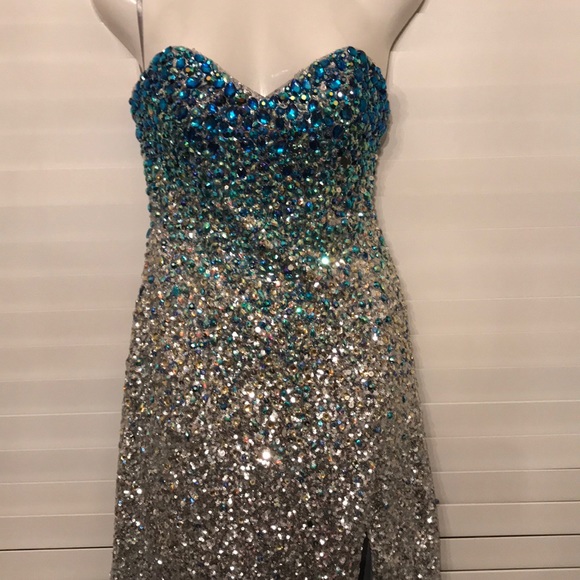 La Femme silver prom dress - Picture 2 of 7